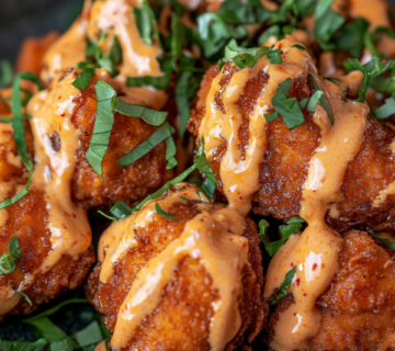 moographics Crispy Bang Bang Chicken natural lightingcrispy fri a37571b7 f04b 49b9 9d9c 34b623d22c67